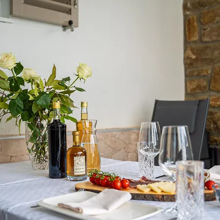 Belveder Motovun With Heated Pool