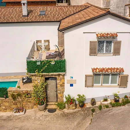 Belveder Motovun With Heated Pool * Livade