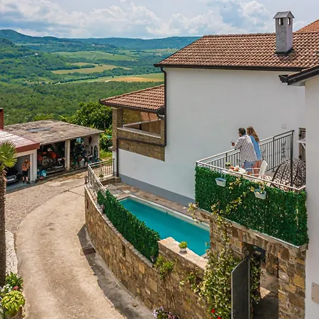 Belveder Motovun With Heated Pool Hébergement de vacances *