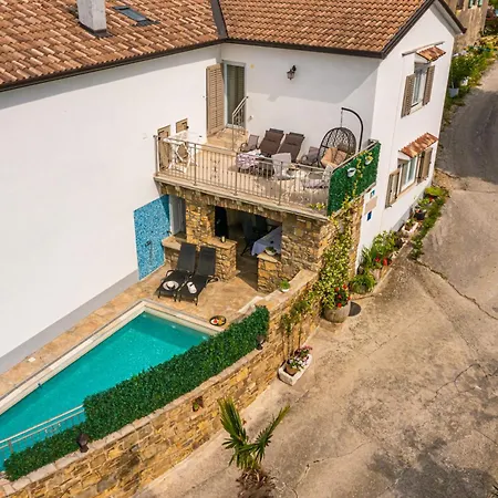 Belveder Motovun With Heated Pool * Livade